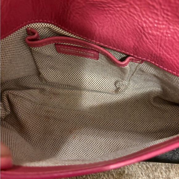 Dooney and Bourke shoulder bag - Picture 6 of 8